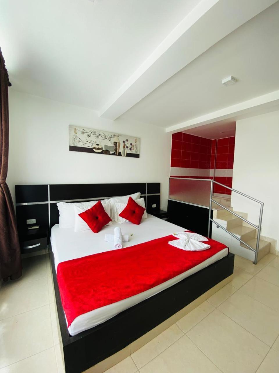 Hotel Suite Royal Мельгар Экстерьер фото