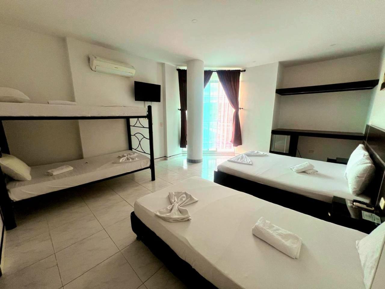 Hotel Suite Royal Мельгар Экстерьер фото